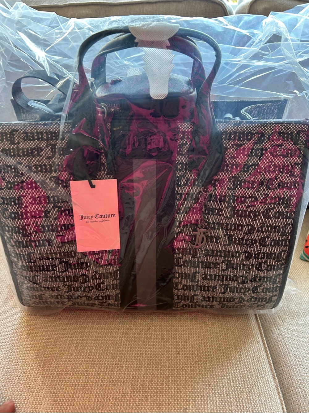 NWT JUICY COUTURE black and grey tote bag.